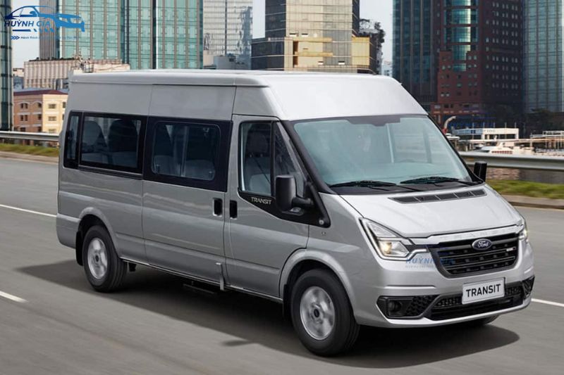 Có nên thuê xe Ford Transit 16 chỗ để di chuyển?