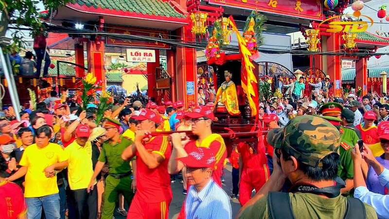 Lưu ngay 6 lễ hội mùa xuân độc đáo nhất ở miền Nam Bộ